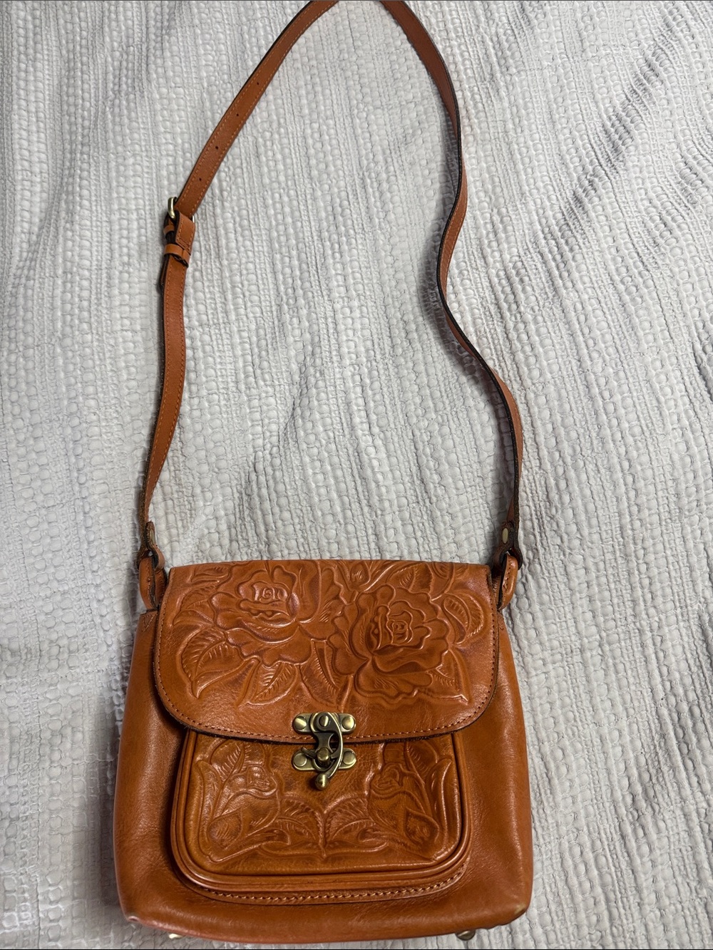 Patricia Nash Women’s Embossed Floral Leather Crossbody Bag - Tan - Picture 1 of 5